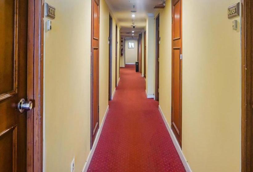 ホテル Oyo 3967 Banua