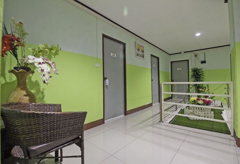 호텔 Oyo 75314 Mountain Beach