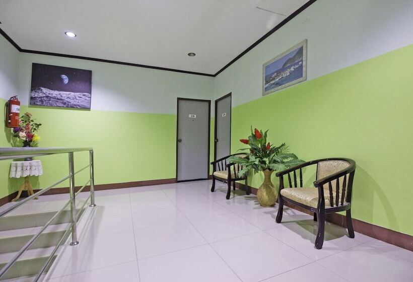 호텔 Oyo 75314 Mountain Beach