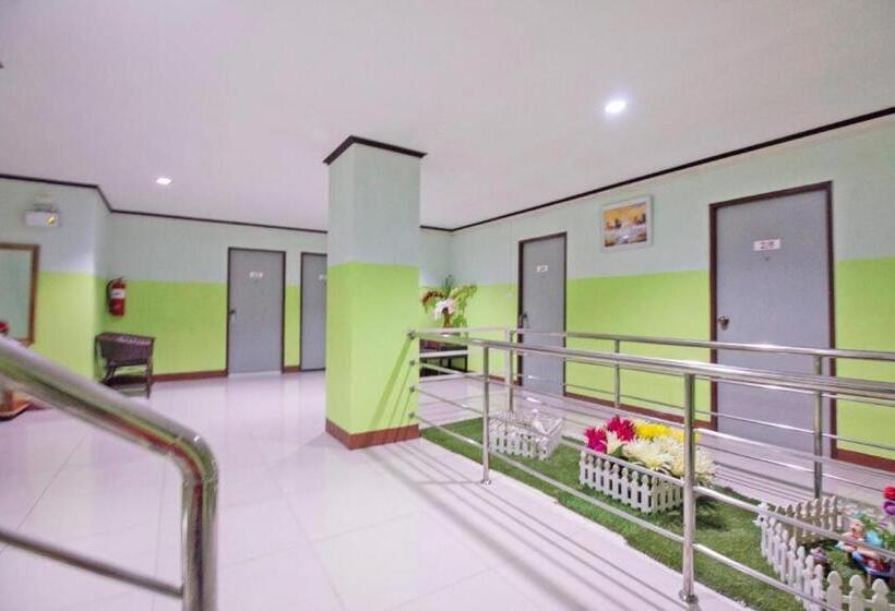 호텔 Oyo 75314 Mountain Beach