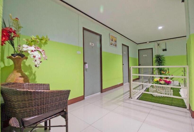 호텔 Oyo 75314 Mountain Beach