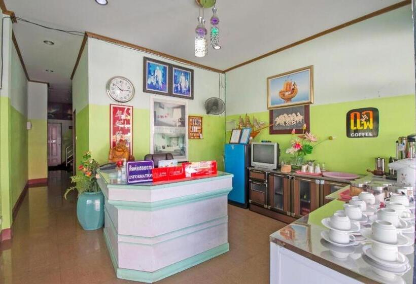 호텔 Oyo 75314 Mountain Beach