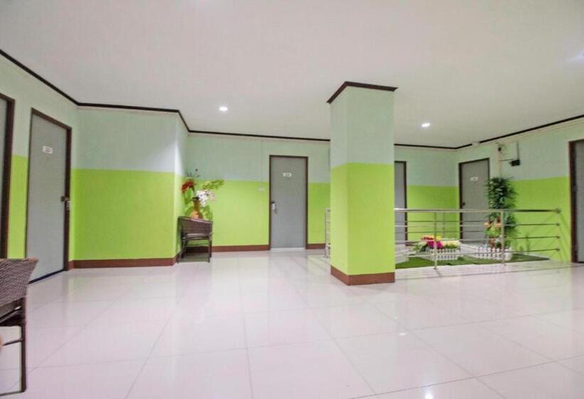 호텔 Oyo 75314 Mountain Beach