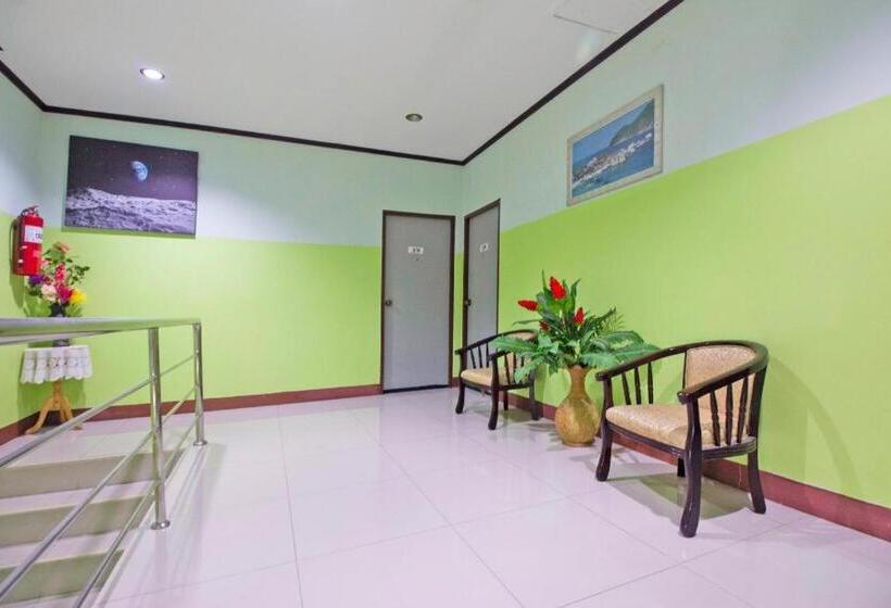 호텔 Oyo 75314 Mountain Beach