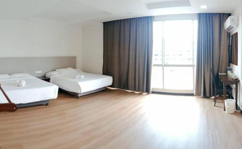 בית מלון כפרי Towermas