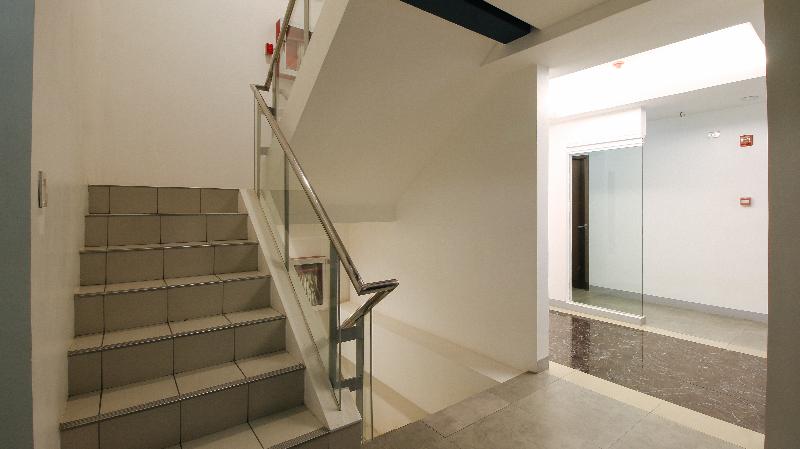 هتل Reddoorz Plus @ San Marcelino Malate