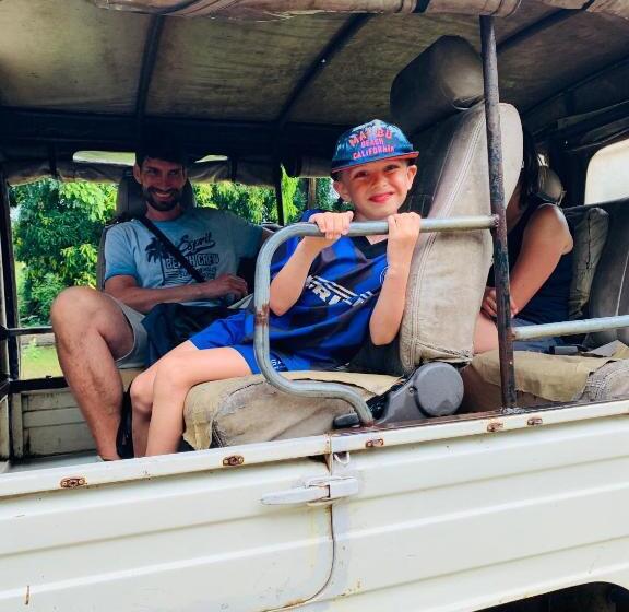 בית מלון כפרי Sethway Village