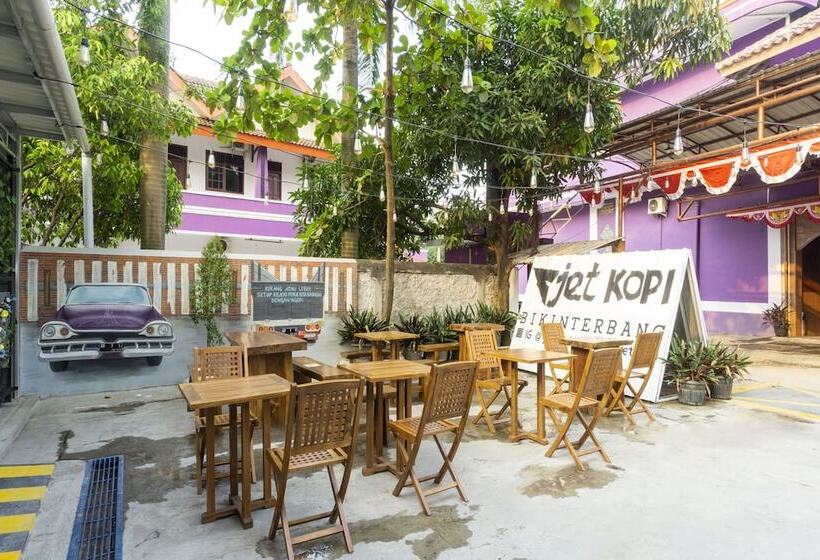 Отель Spot On 3978 Danau Indah