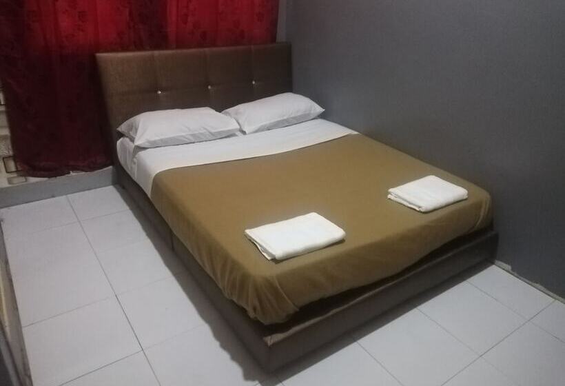 בית מלון כפרי Spot On 90095 Slk