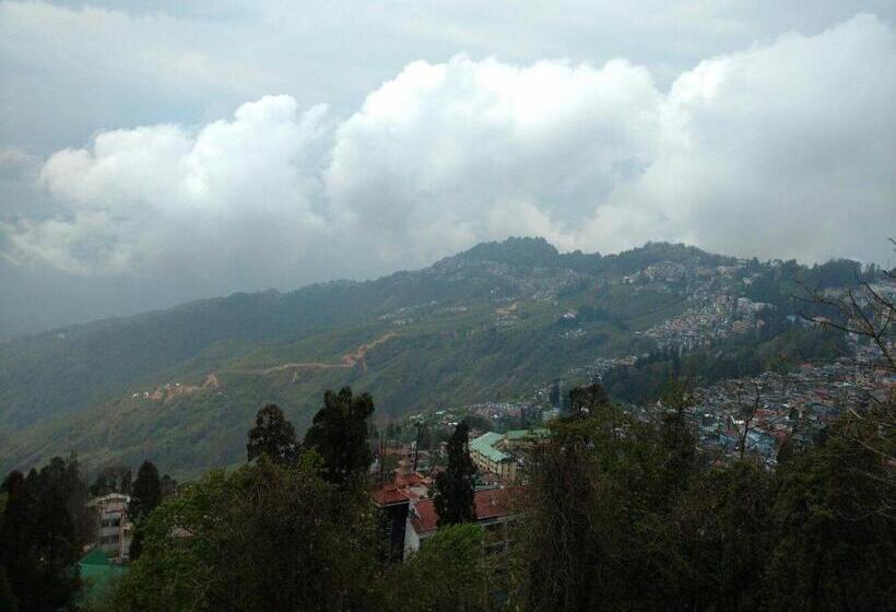호텔 Taktsang Darjeeling