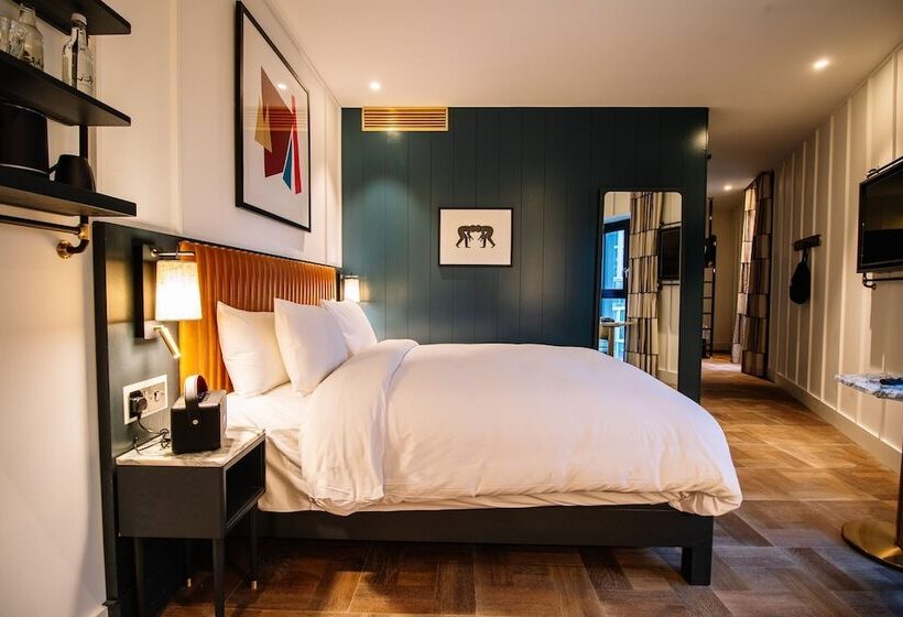 هتل The Dean Cork