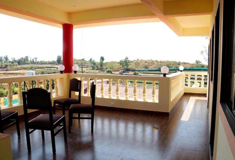 בית מלון כפרי Vasant Villa