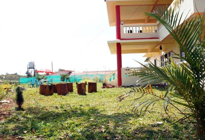 בית מלון כפרי Vasant Villa