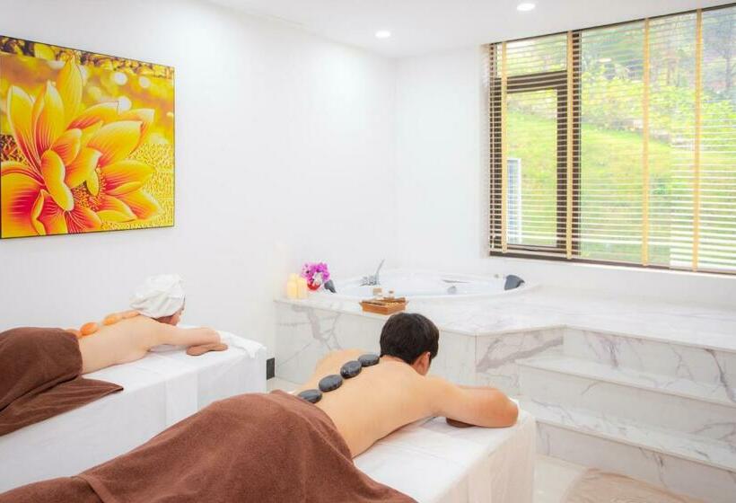 Ivory Villas And Resort