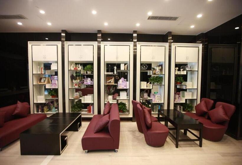 Lavande Hotel Linyi People S Square Branch