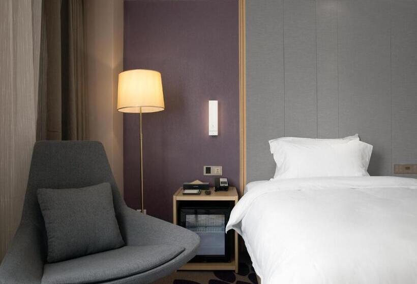 Lavande Hotel Yangchun Donghu