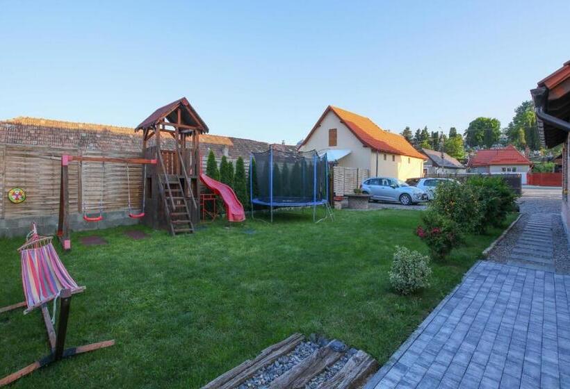 Пансион Ama Guest House