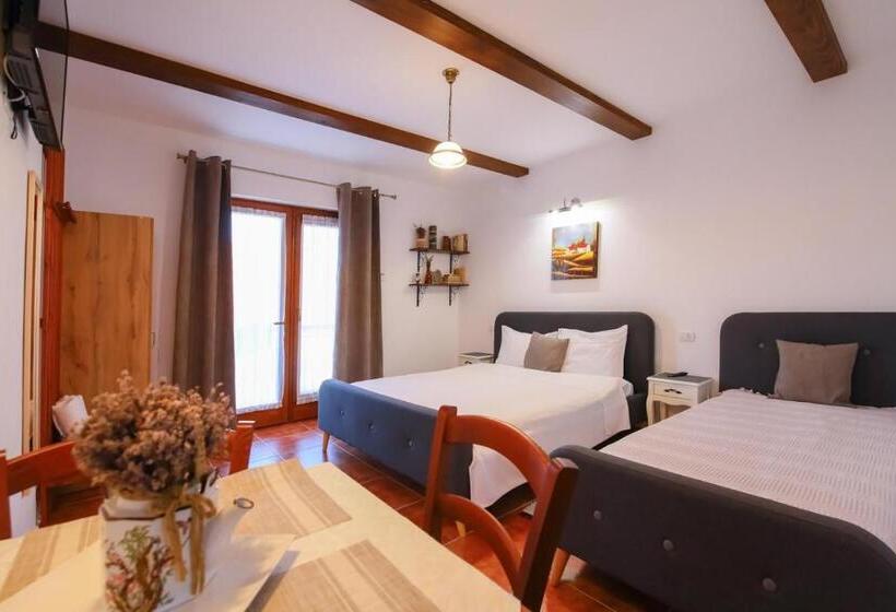 Пансион Ama Guest House