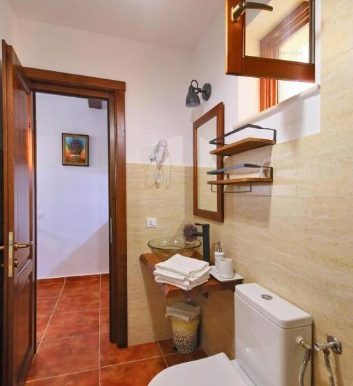 Пансион Ama Guest House