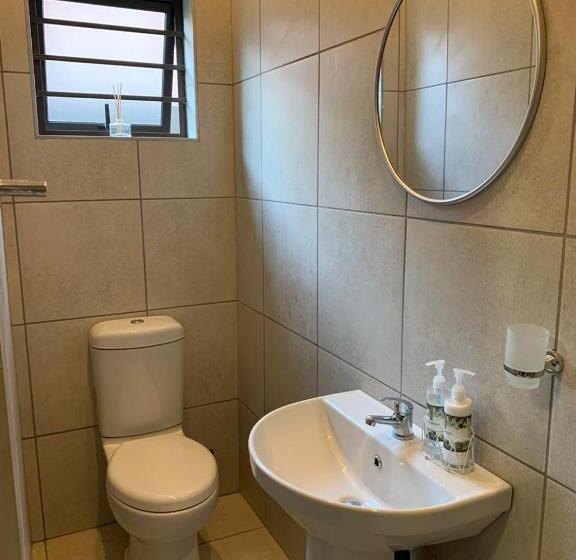 펜션 Bread & Barrel Eureka Kimberley