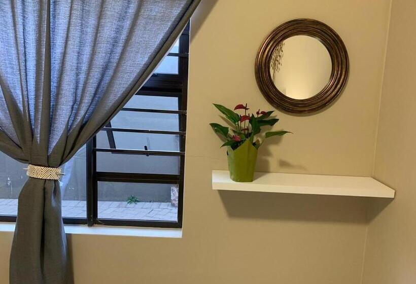 펜션 Bread & Barrel Eureka Kimberley