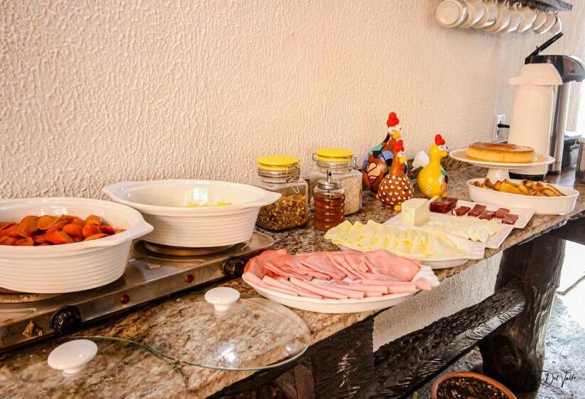 ペンション Caminho Das Praias Guesthouse