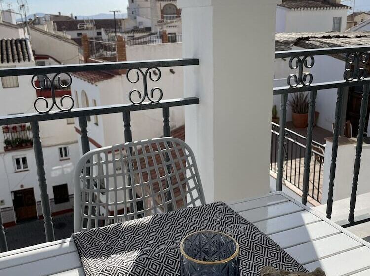 פנסיון Olive & Ivy Guest House