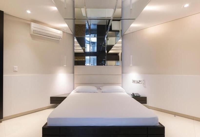 Poeme Motel By Drops