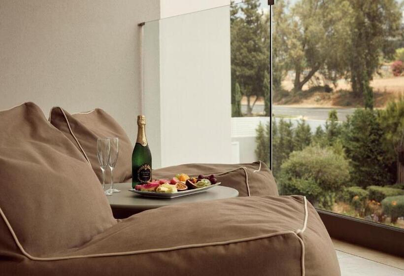 استراحتگاه Mare Paphos