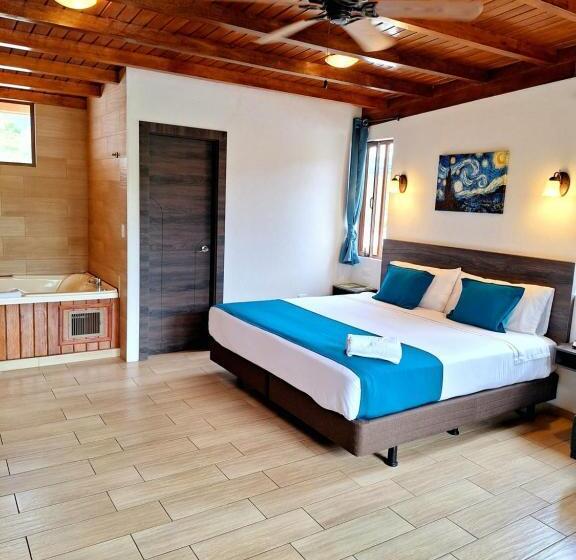 Toucan Platinum Suites Apart