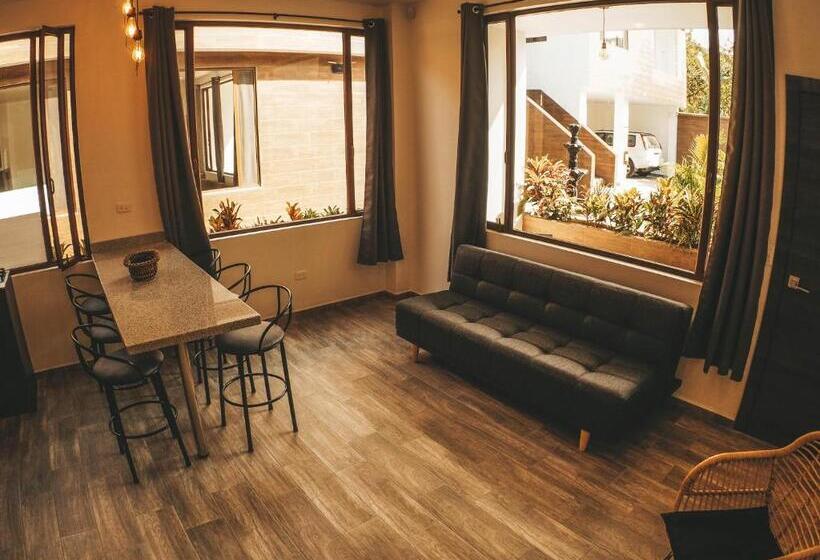 Toucan Platinum Suites Apart