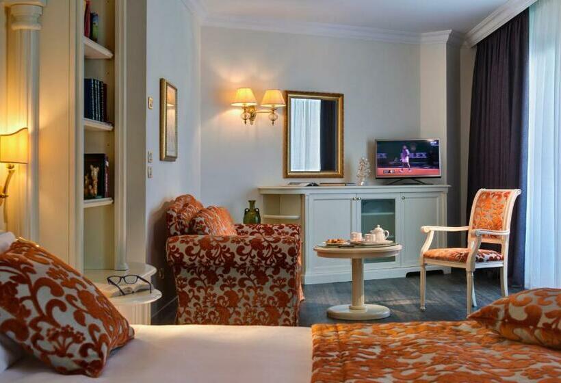 Tritone Luxury Hotel Thermae & Spa