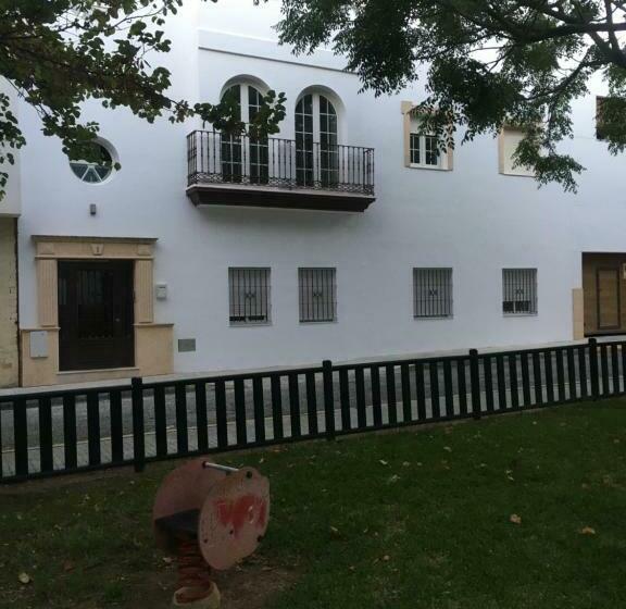 Общежитие Alojamiento Saturno1