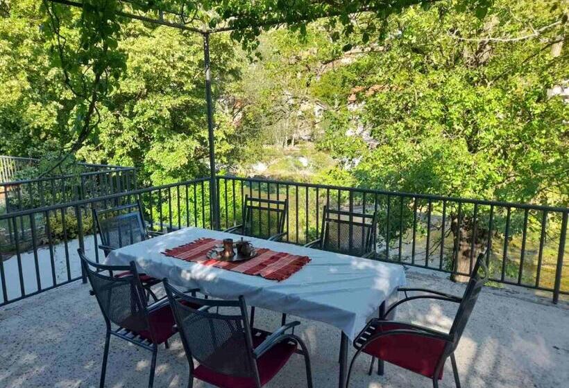 هاستل Apartmani Stolac