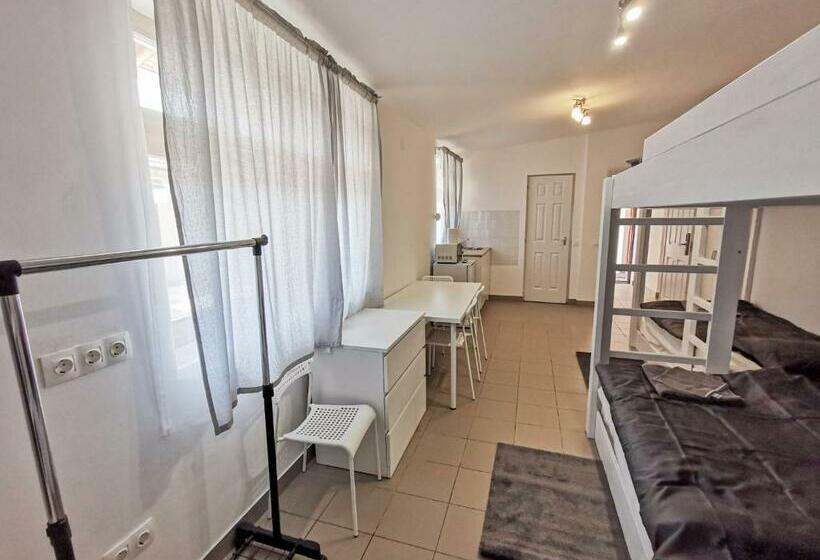 فندق صغير Greenfield Apartman