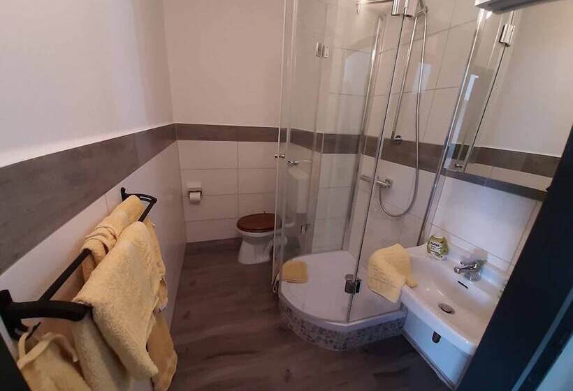 호스텔 Gästehaus Edelmann