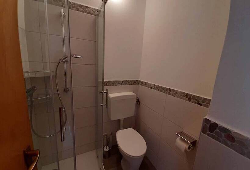 호스텔 Gästehaus Edelmann