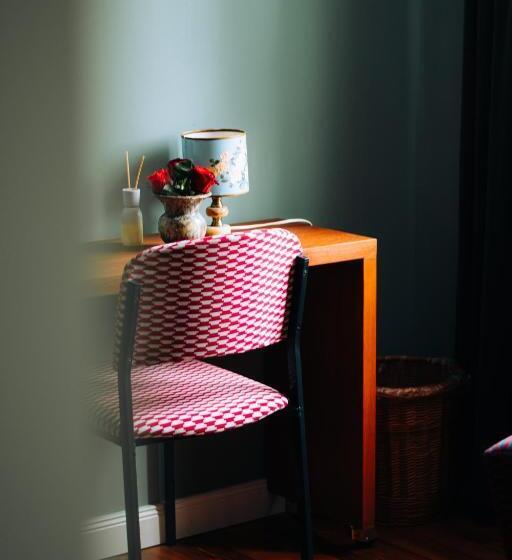 ユースホステル Molo Rouge