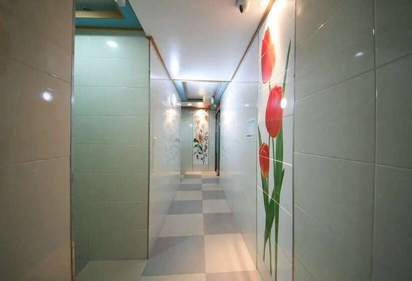 הוסטל Soho Gositel