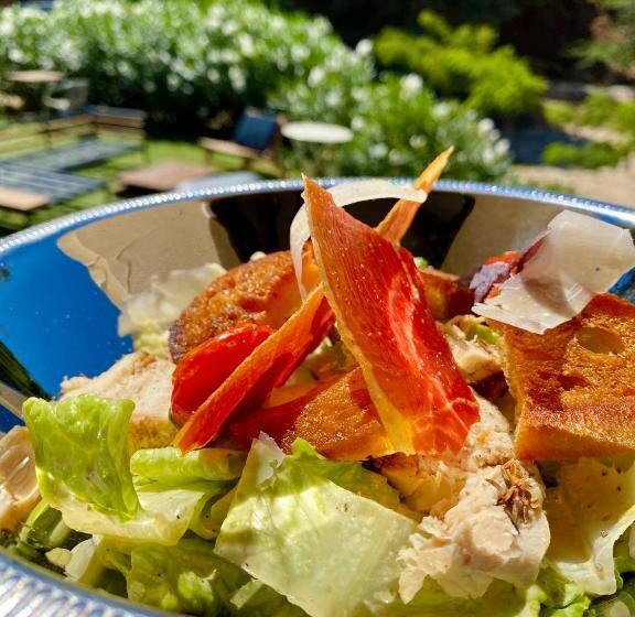 مبيت وإفطار Château Les Gardis