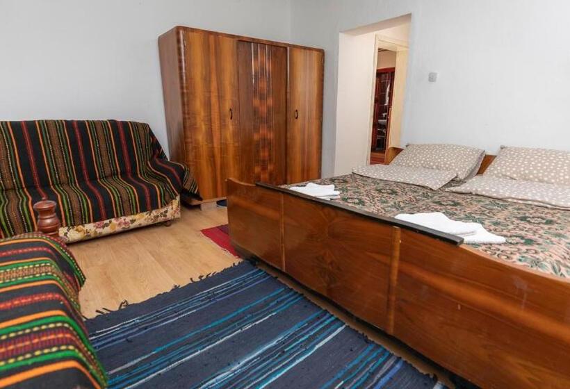 تختخواب و صبحانه Etno Apartmani   Vlaška Kuća