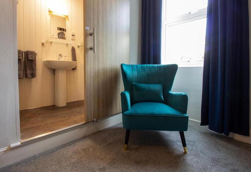 Cosy Wolf Bed & Breakfast