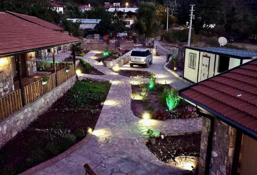 Dedehan Retreat Otel