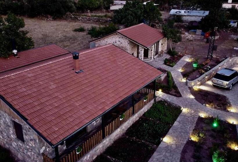 Dedehan Retreat Otel