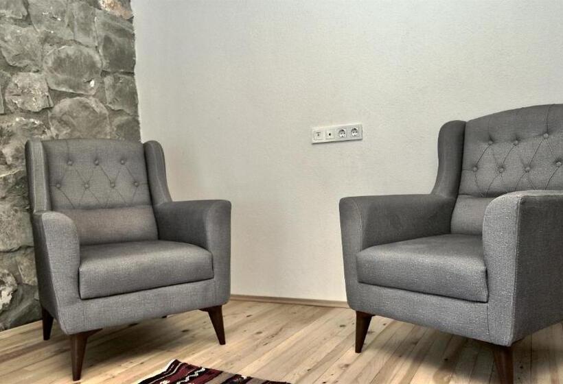 Dedehan Retreat Otel