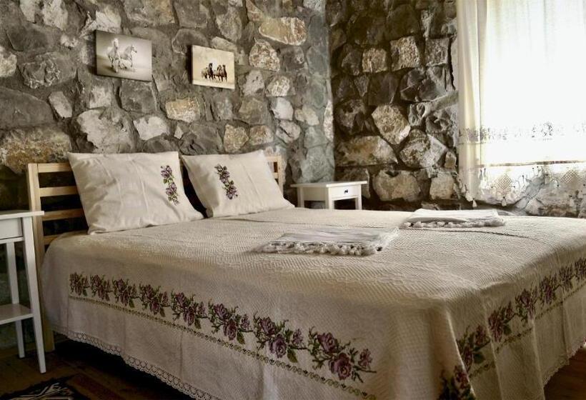 Dedehan Retreat Otel