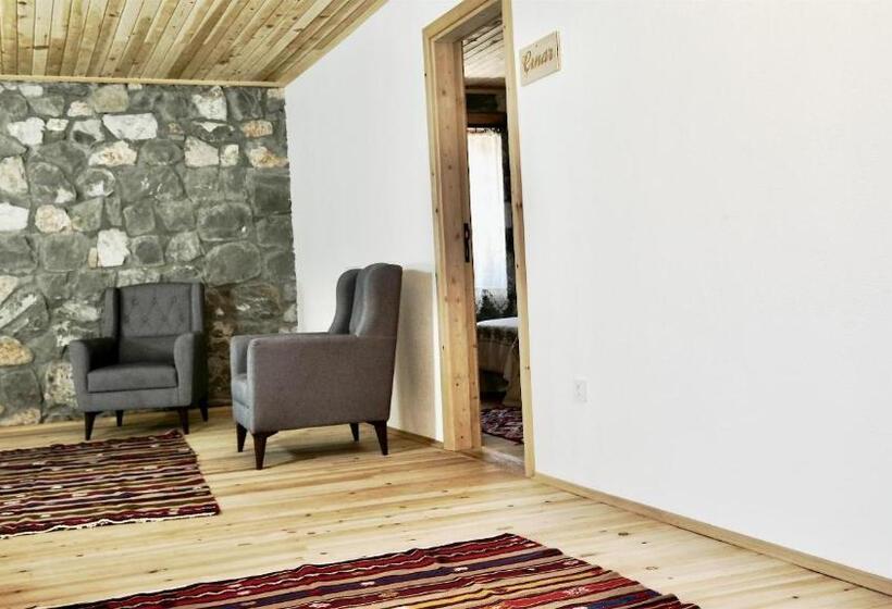 Dedehan Retreat Otel