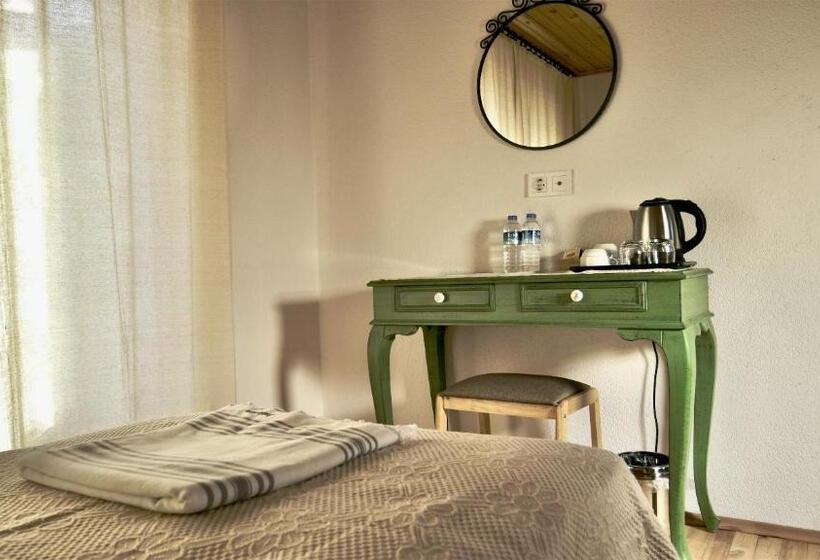 Dedehan Retreat Otel