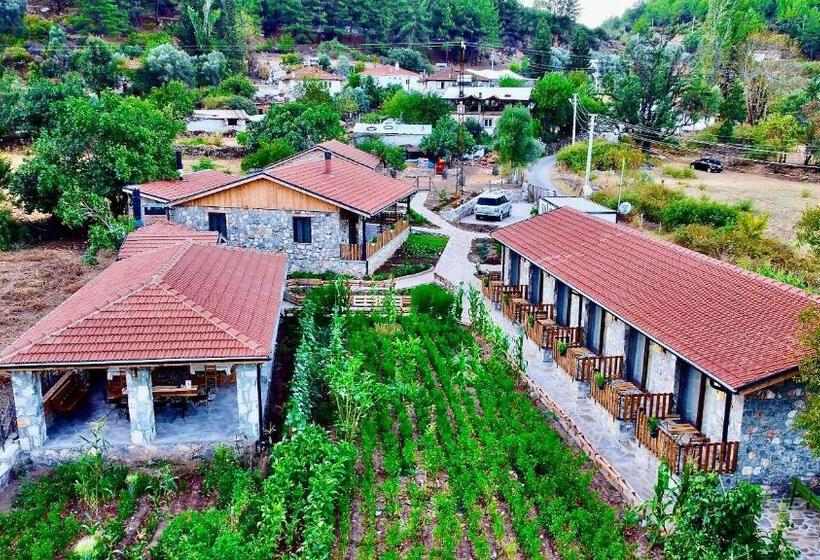 Dedehan Retreat Otel