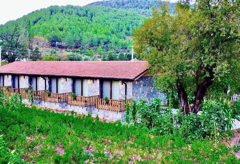 Dedehan Retreat Otel